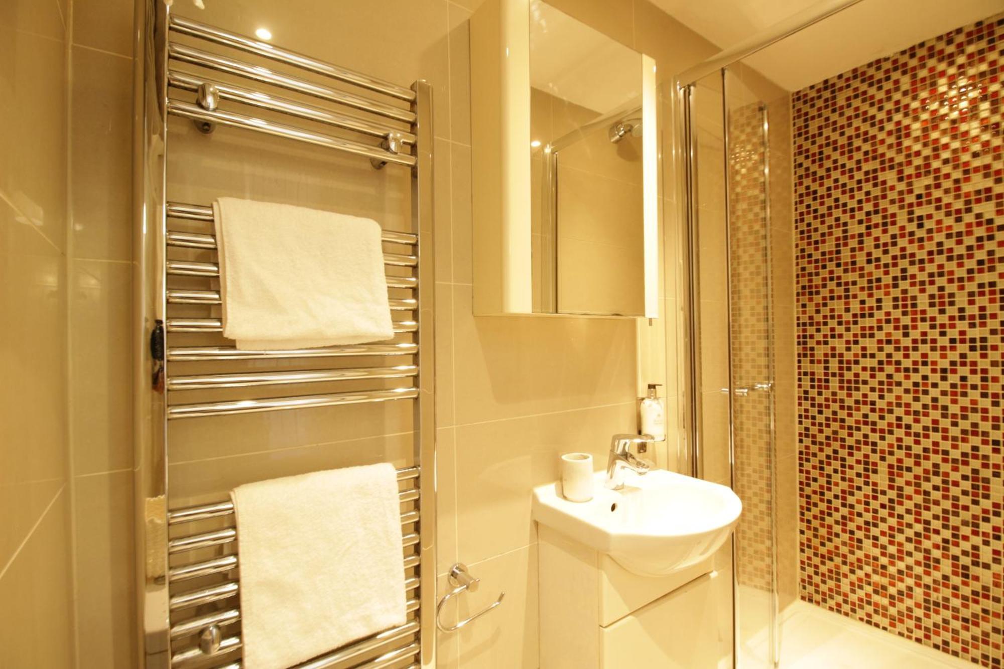 Queen Victoria Apartments لندن الغرفة الصورة